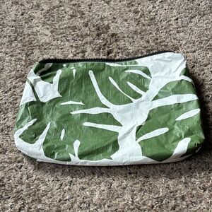 ALOHA White and Green Travel Pouch